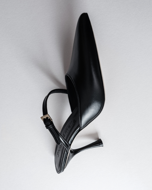 Black leather high heel with pointed toe