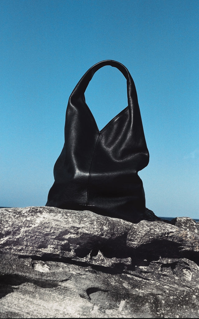 Diamond Tote Black Studio Amelia