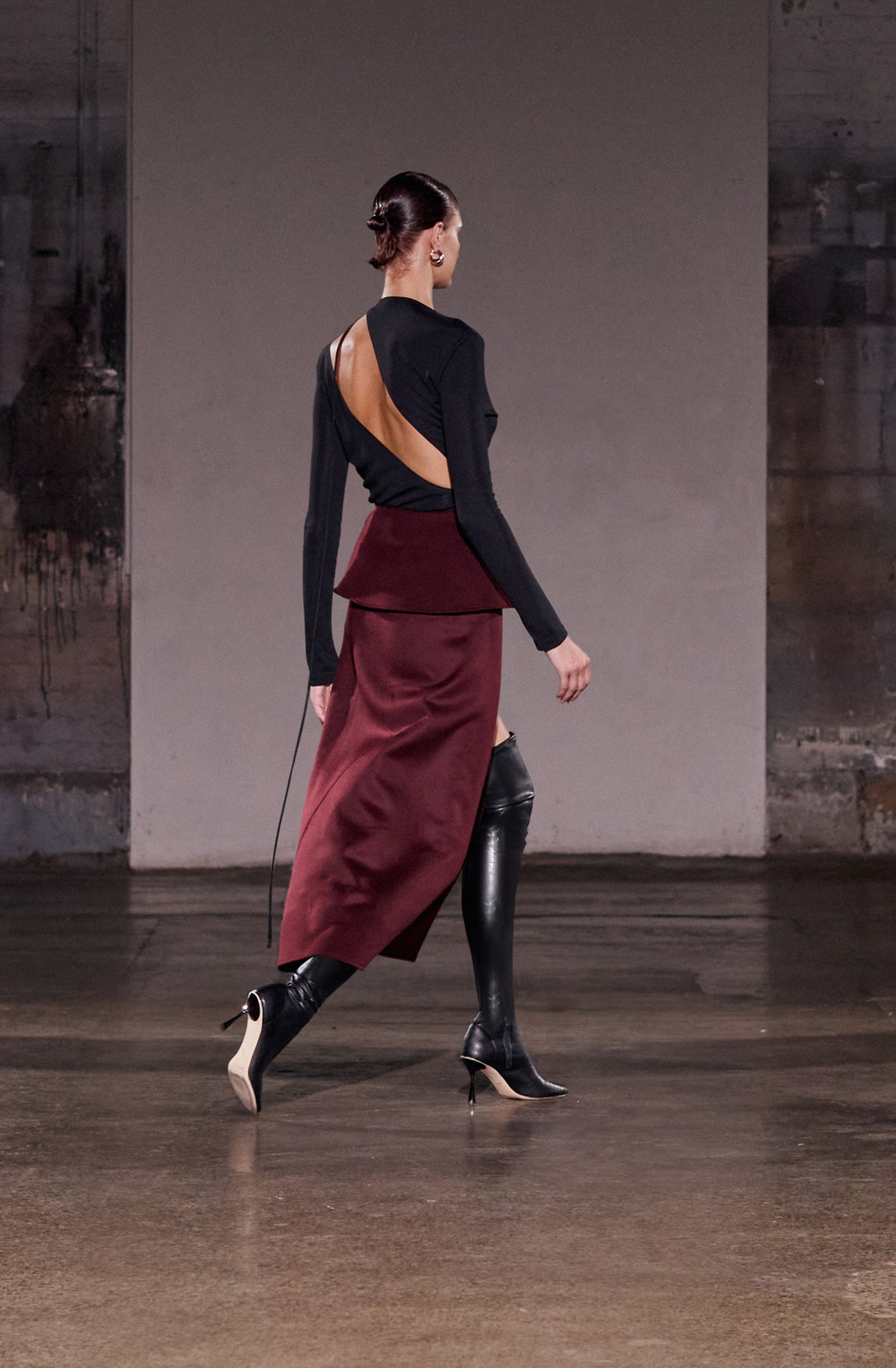 Vamp Slashed Long Sleeve Top | Black