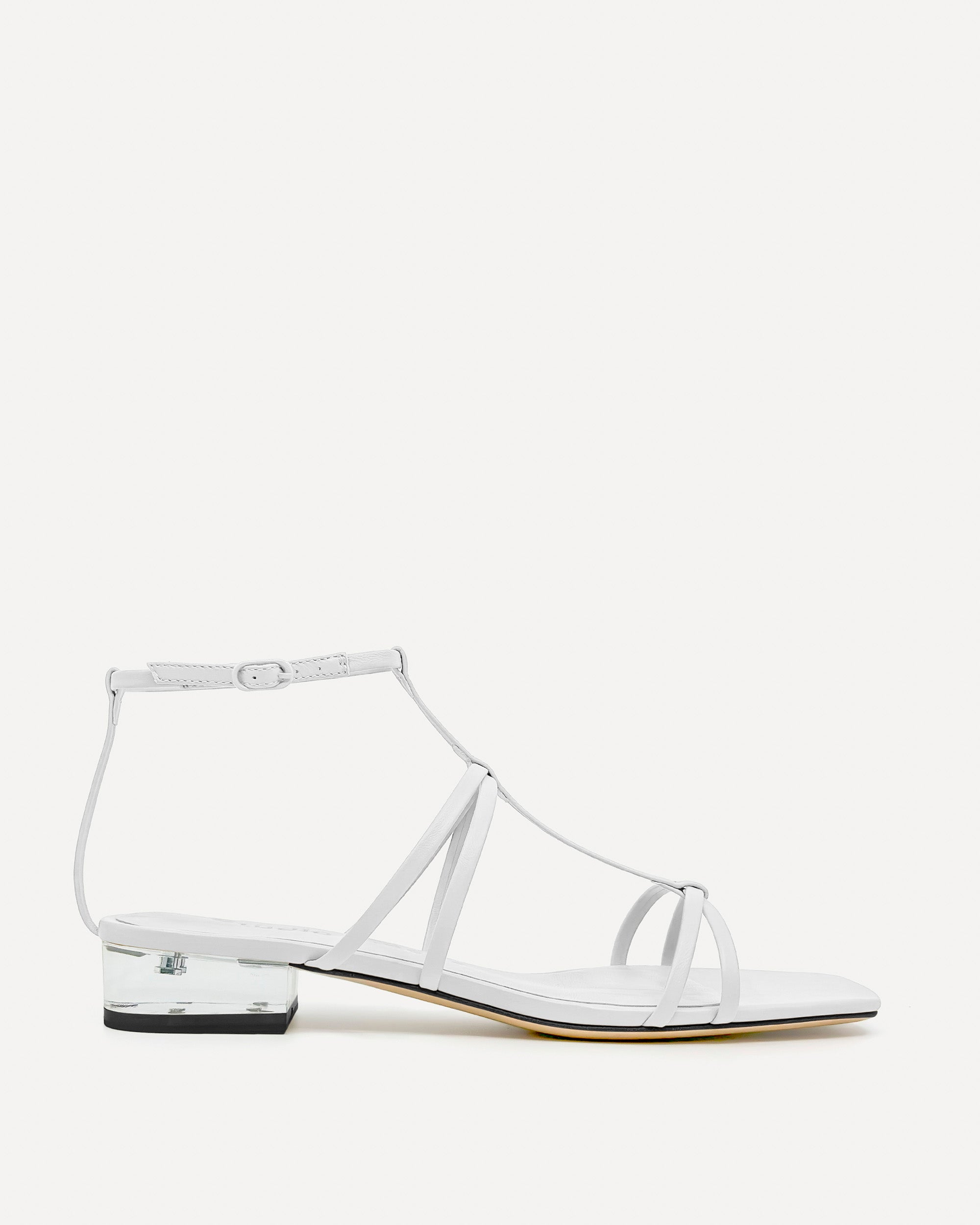 Artemis Flat | White