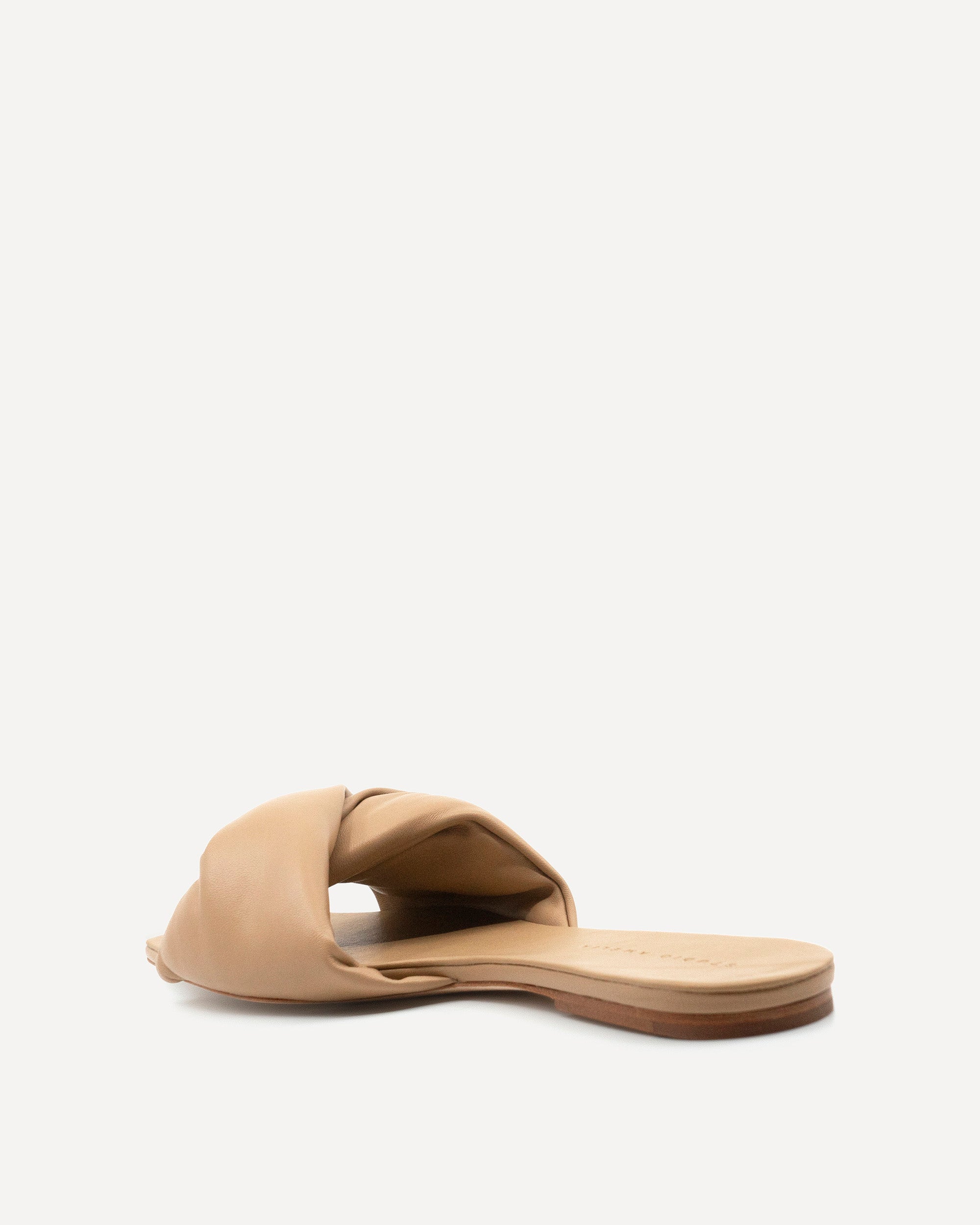 Twisted Front Flat | Beige