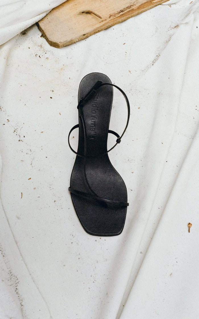 サンダル・ミュール STUDIO AMELIA SS25 Sandals (F728CFS CROSS FRONT 70BLK) Cross Front Black Heels | Premium Womens Heels By Studio Amelia