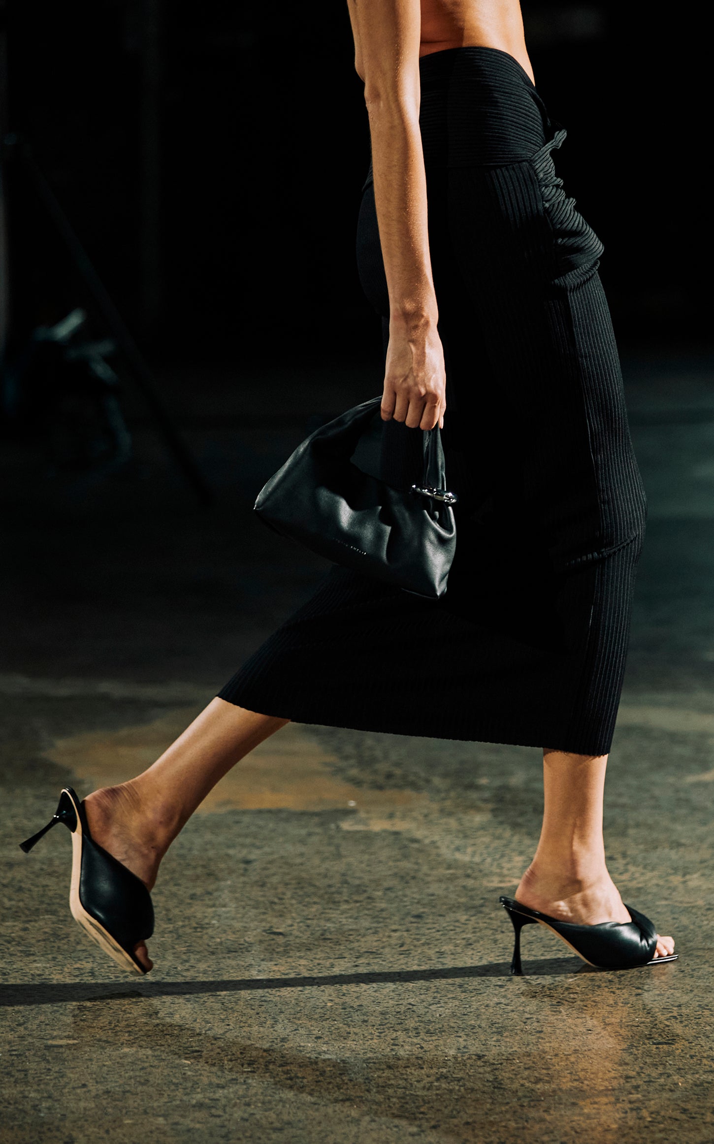 Serpent Wrapped Rib Skirt | Black