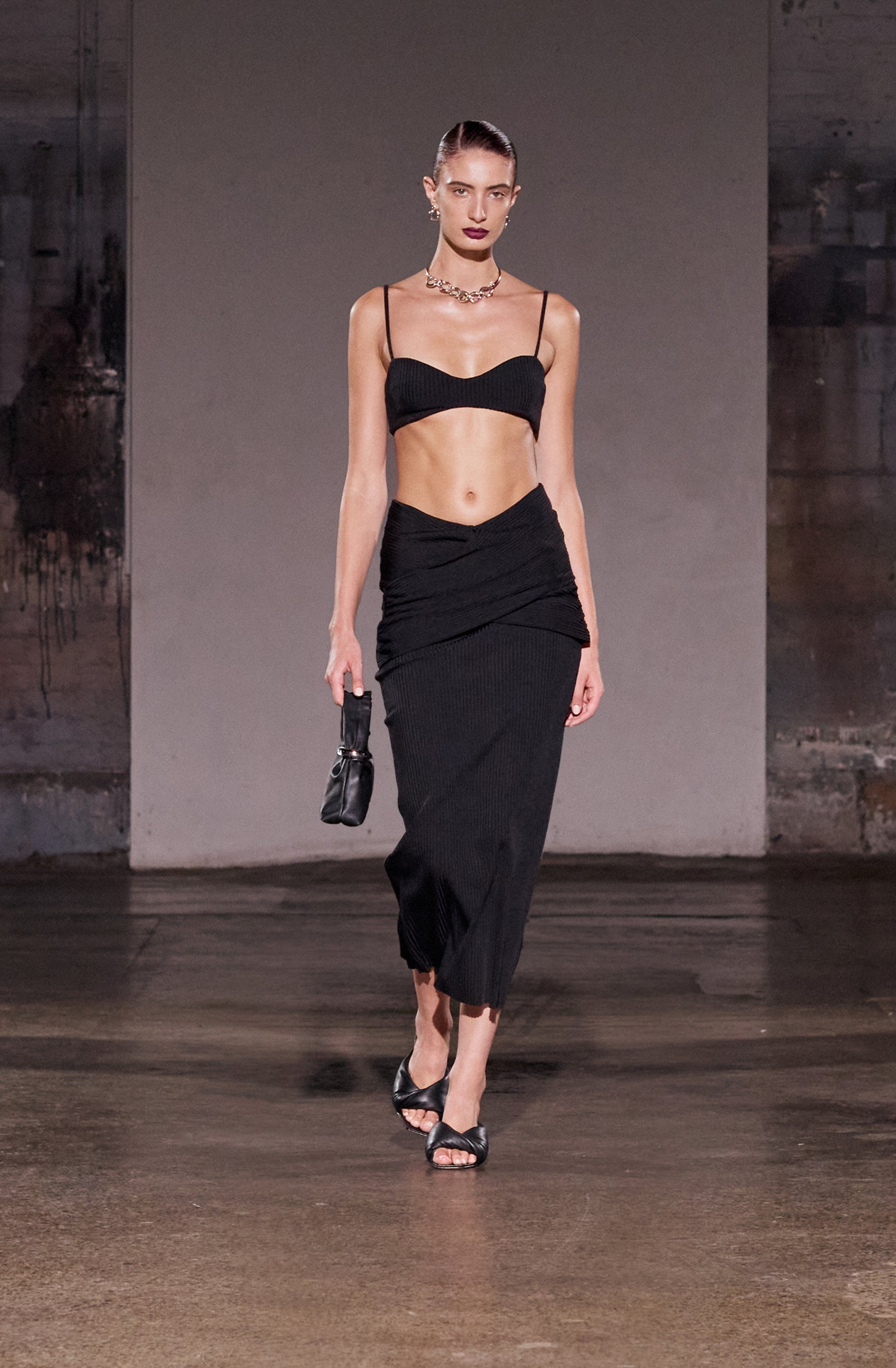 Serpent Wrapped Rib Skirt | Black