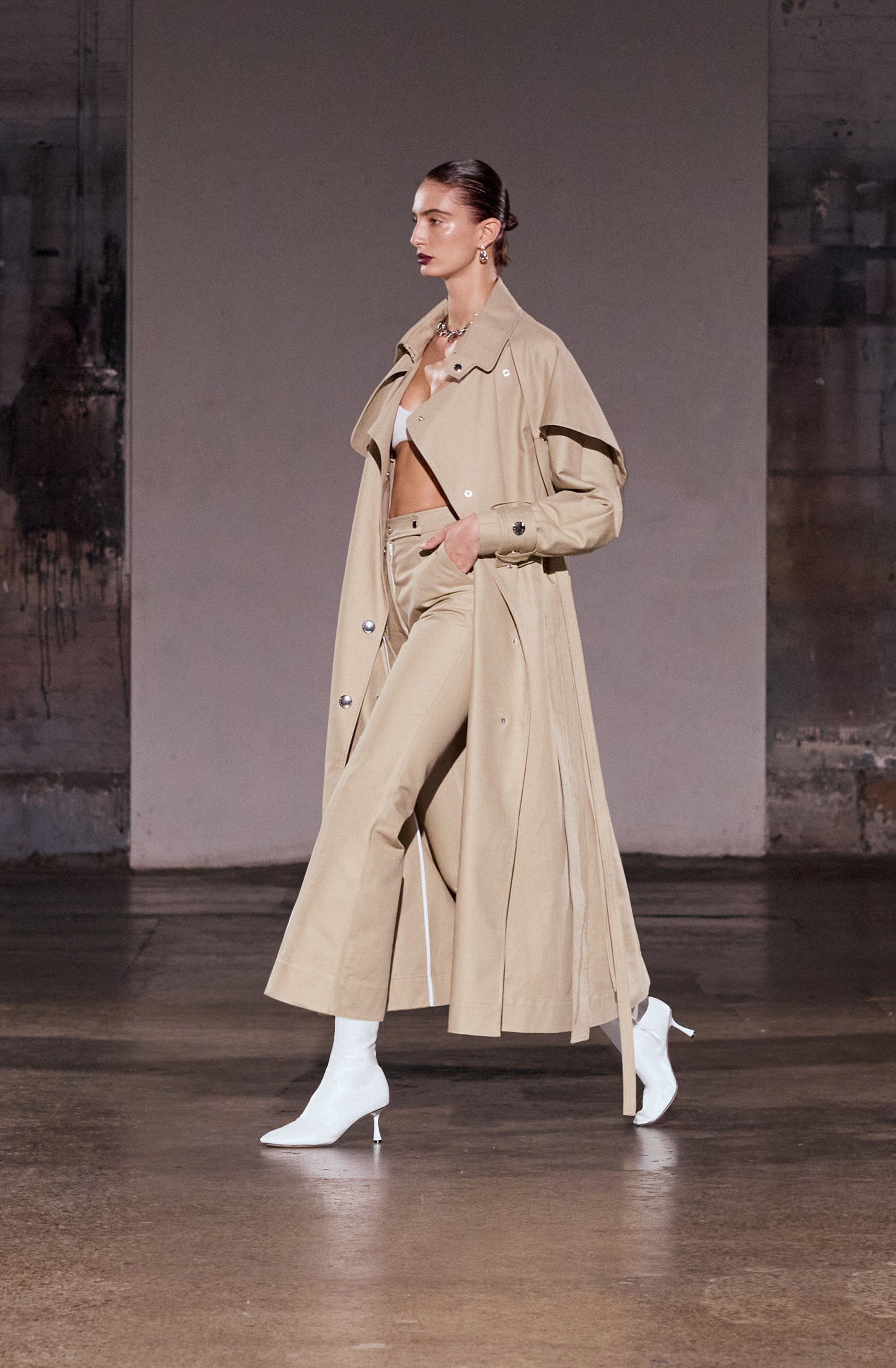 Lettini Crop Flare Pant | Stone