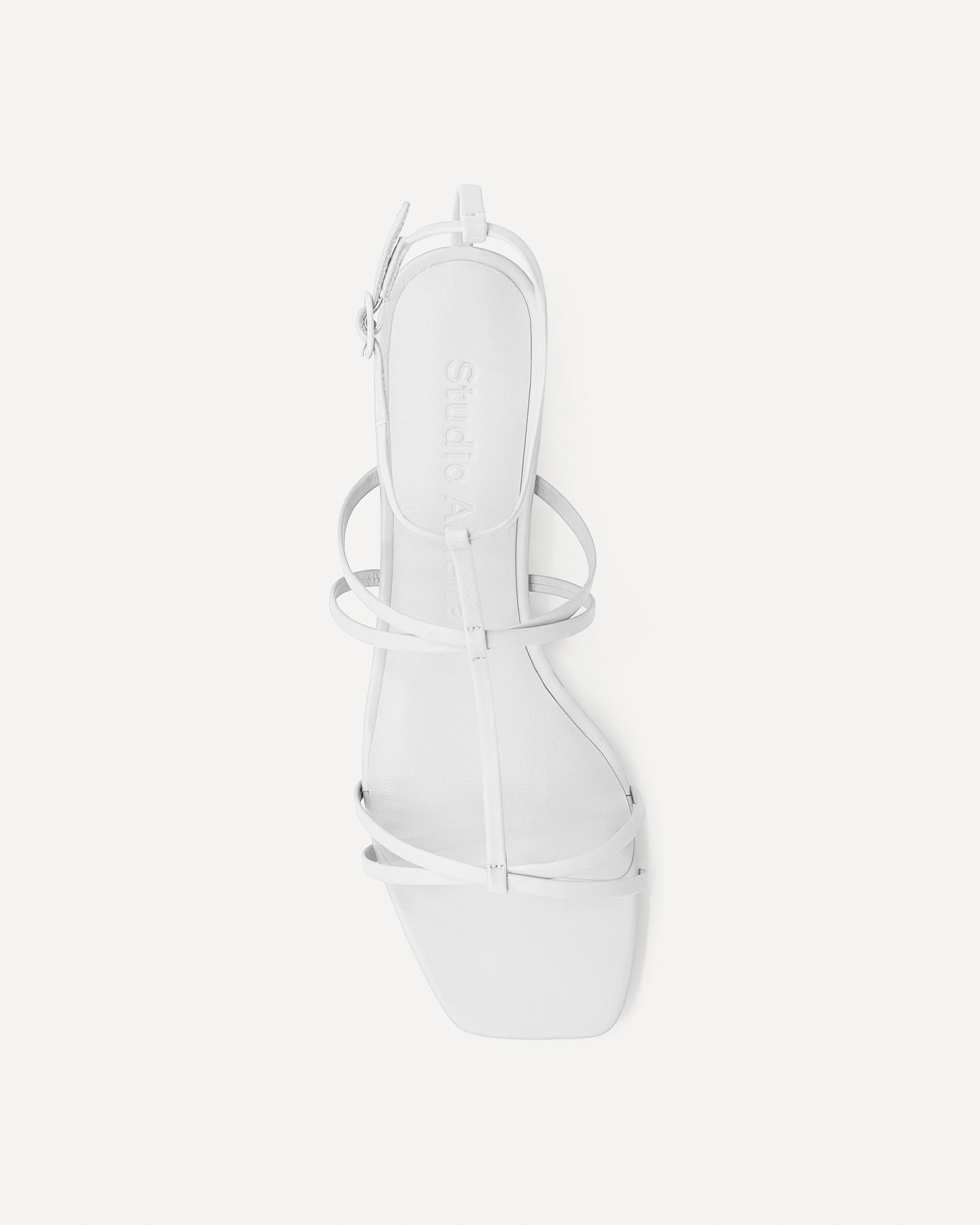 Artemis Flat | White