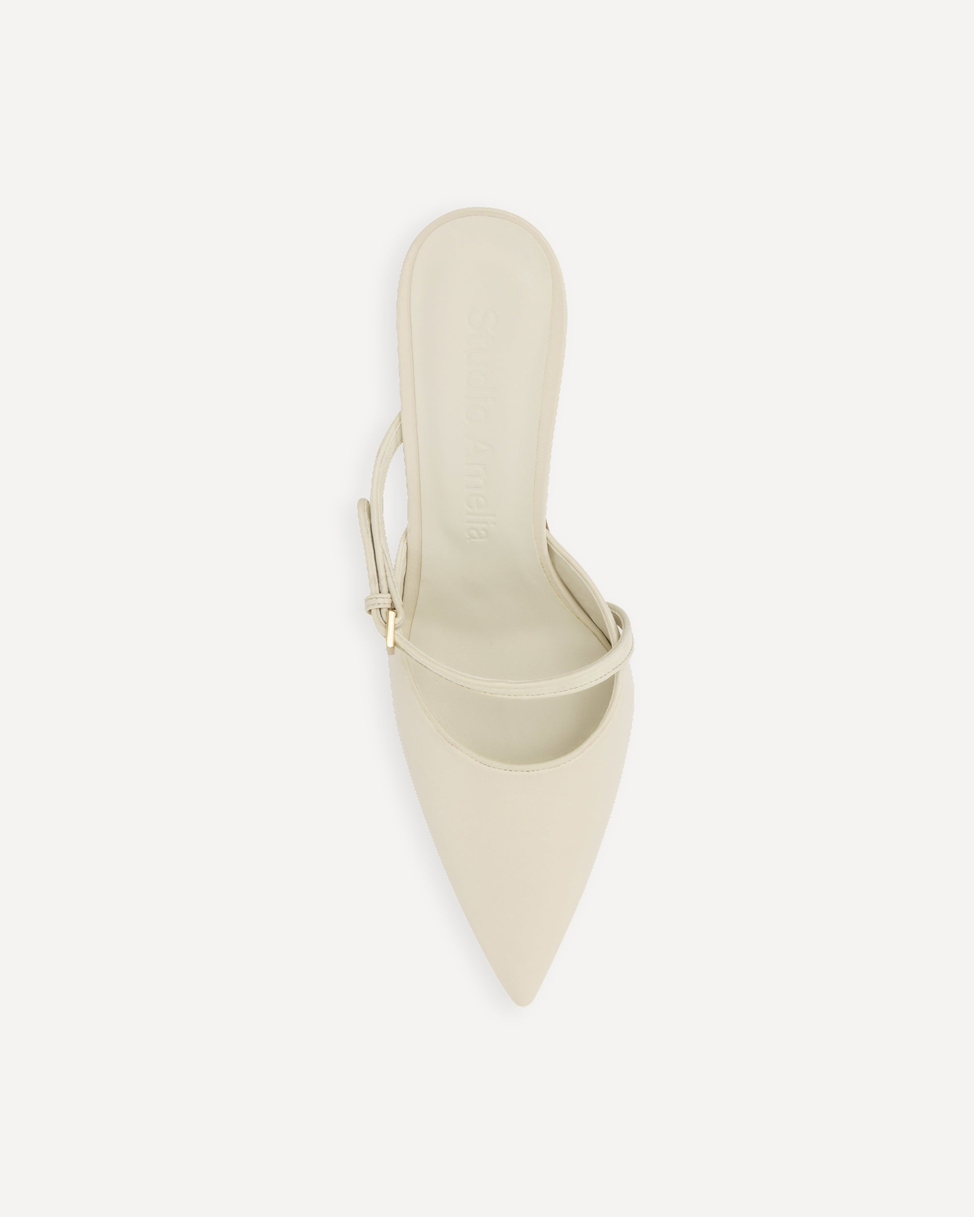 Cream leather high heels with pointed toe 