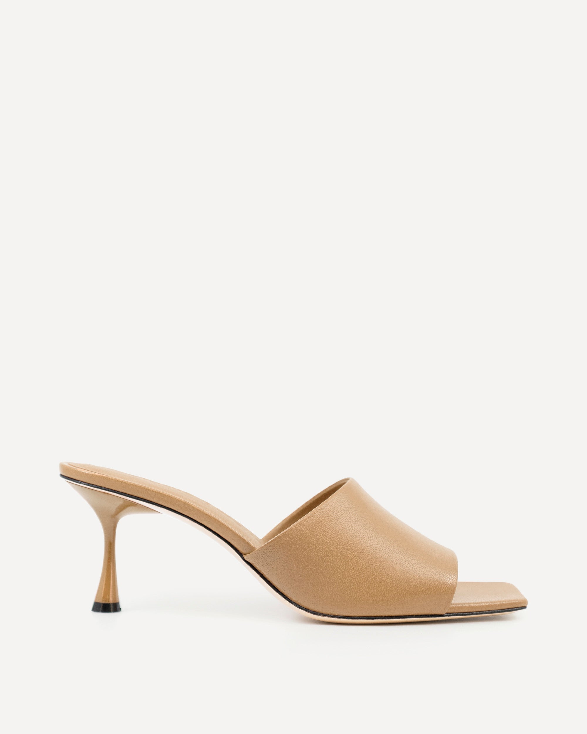 Classic 70 Mule | Beige