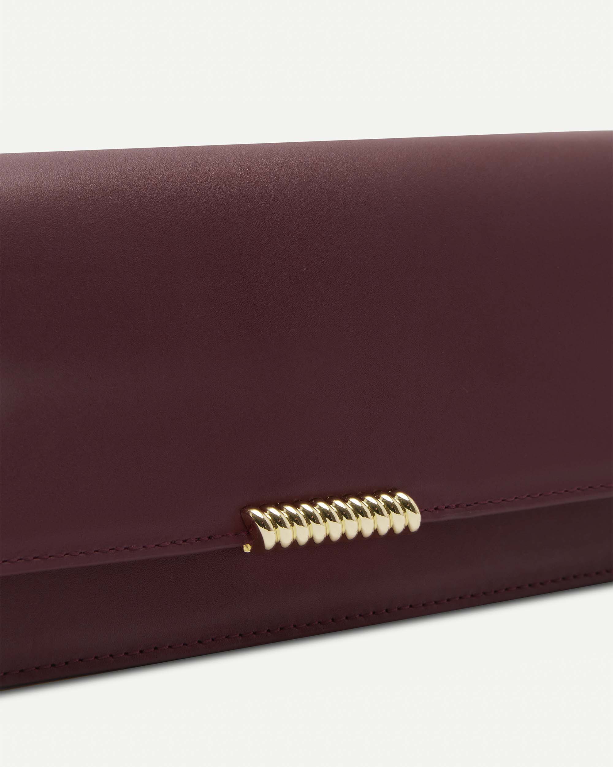 Helix Mailbox Clutch | Port