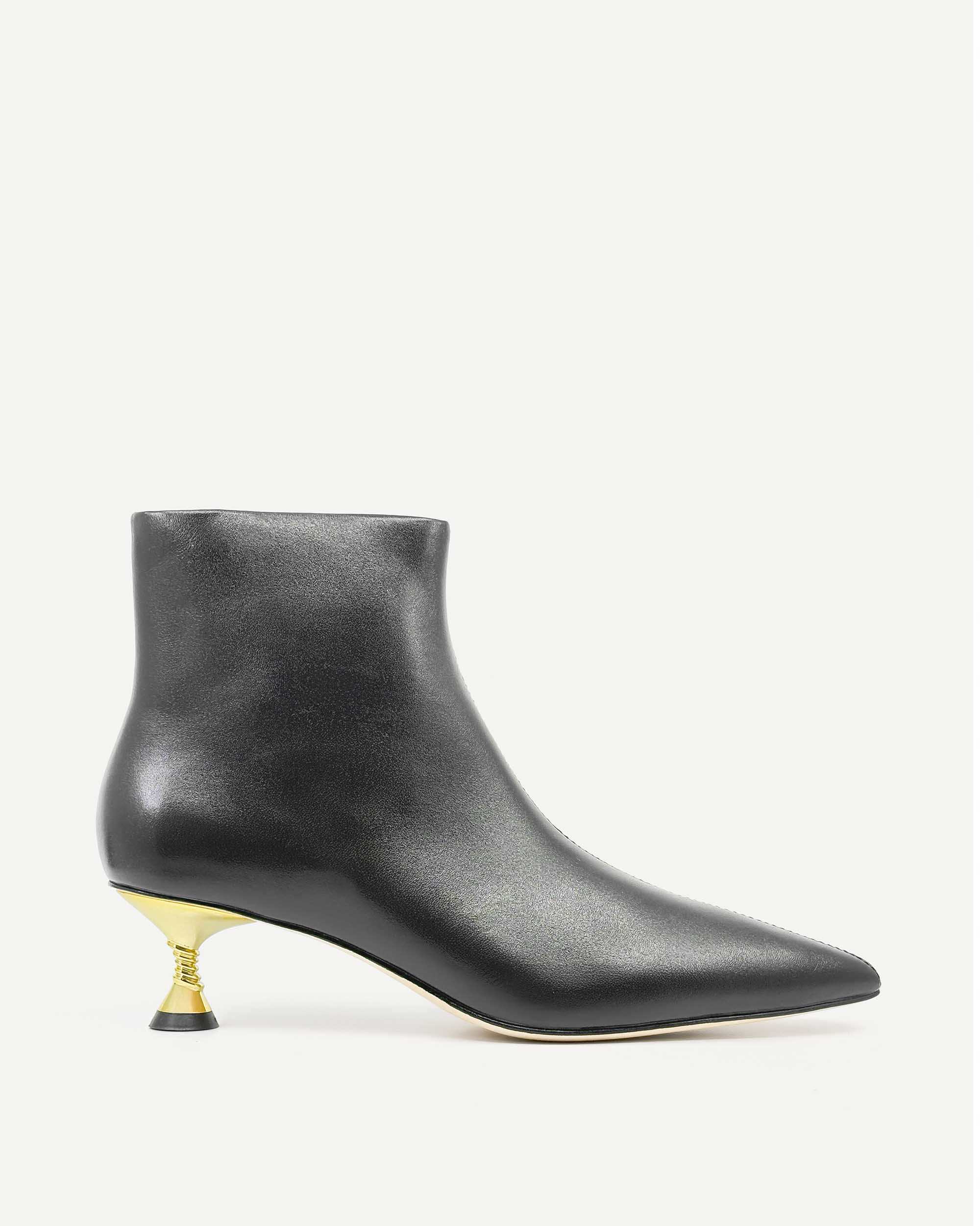 Palmela Ankle Boot | Black