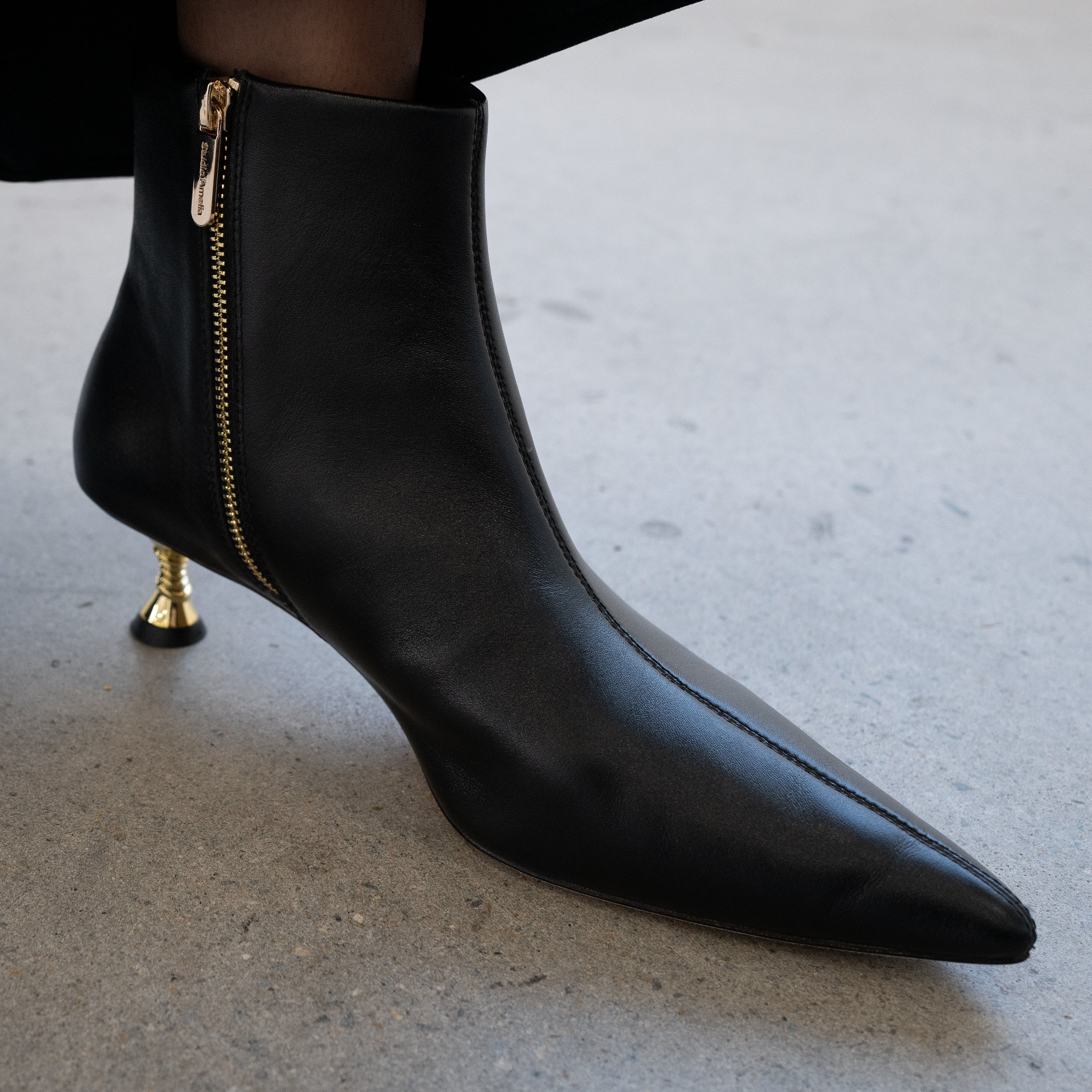 Palmela Ankle Boot | Black