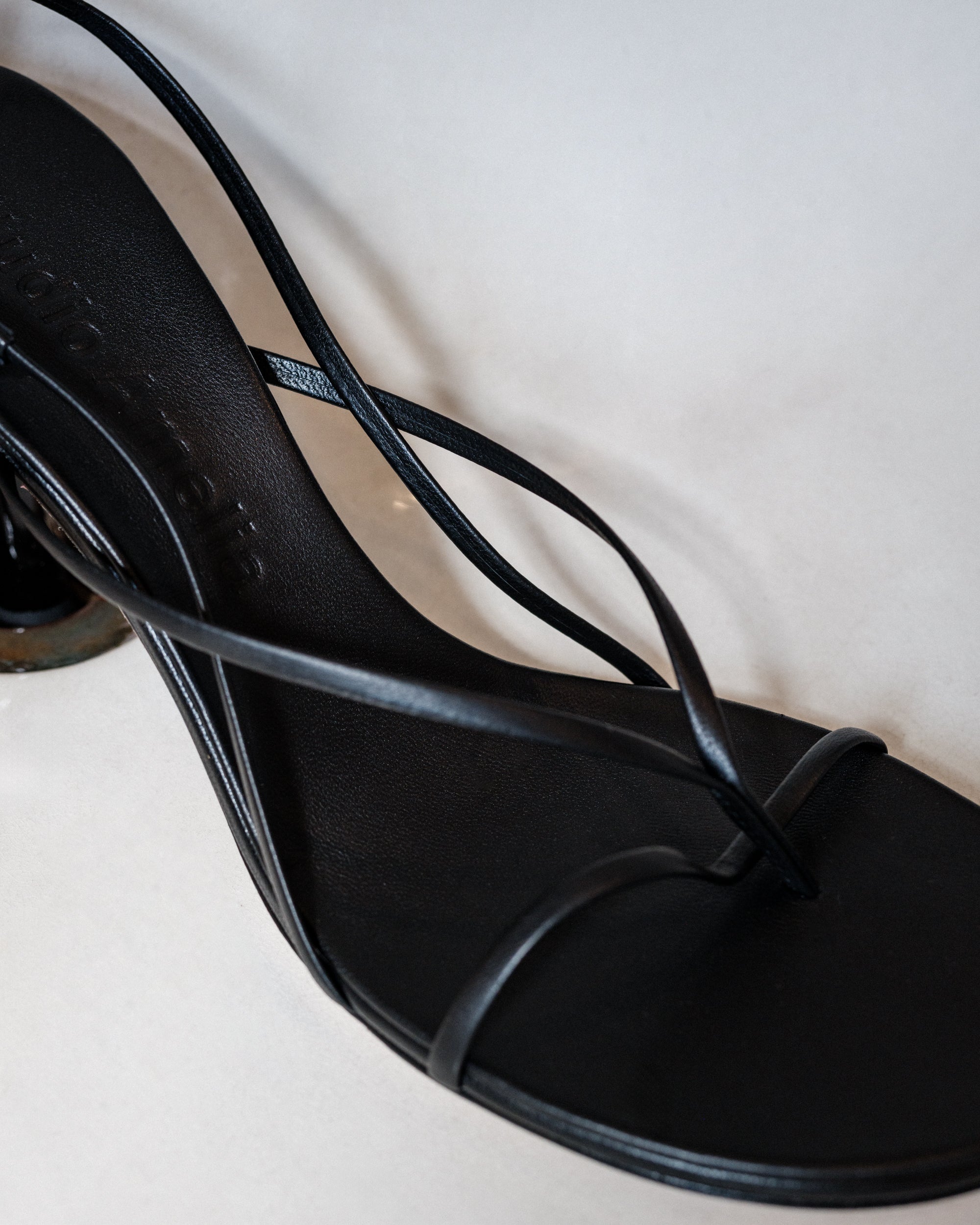 Wishbone 90 Heel | Black
