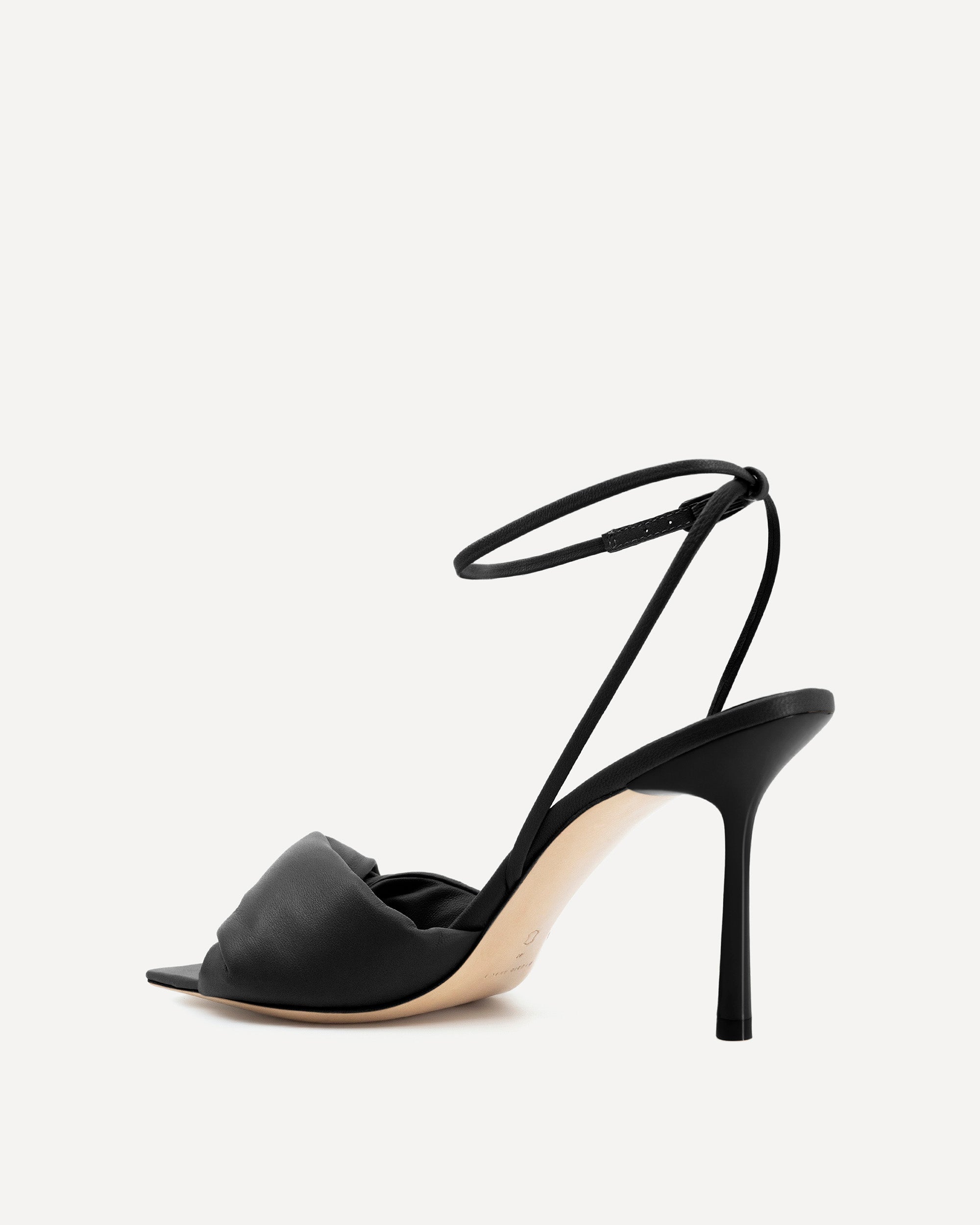 Twisted 90 Heel | Black