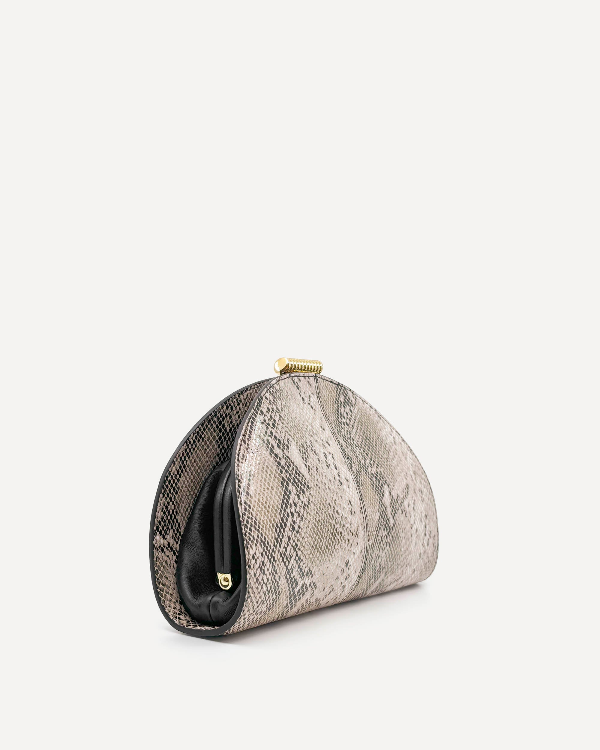 Zamora Clutch | Python