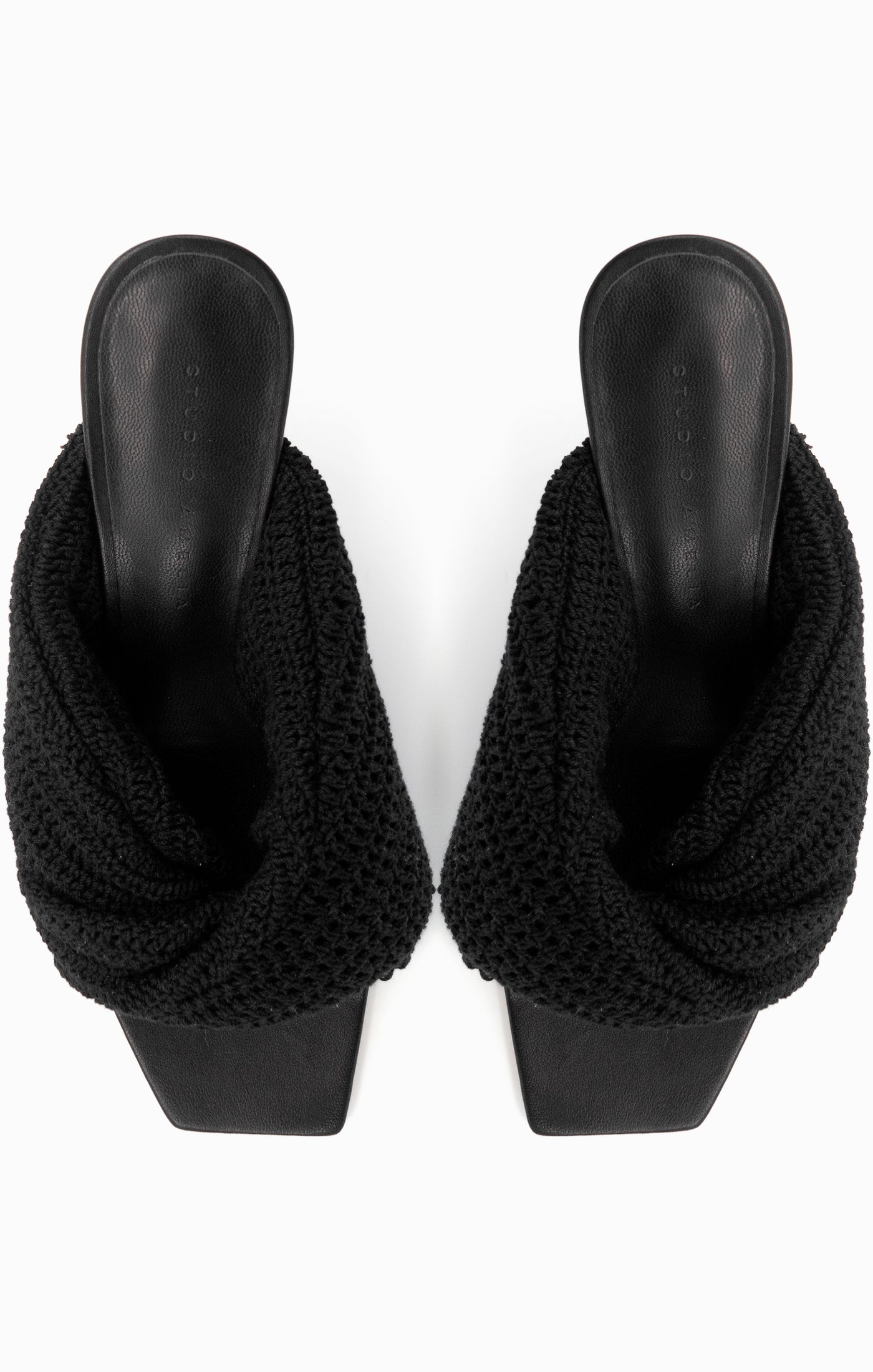 Croissant Crochet 90 Heel | Black